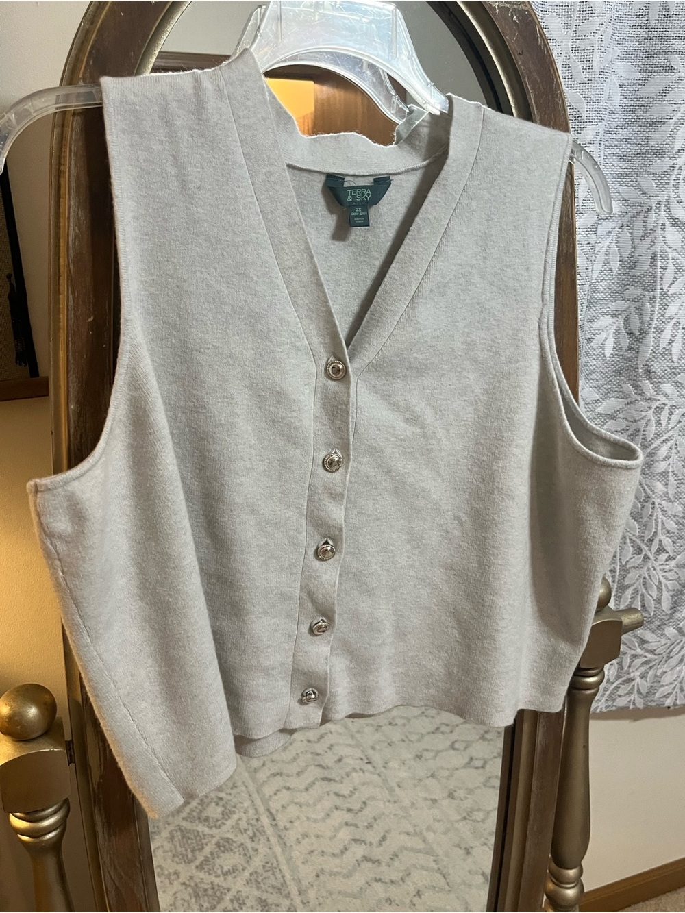Terra & Sky Cream V-Neck Single-Button Knit Vest
